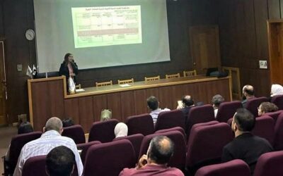 كلية الصيدلة تشارك في الندوة العلمية حول مقاومة الميكروبات