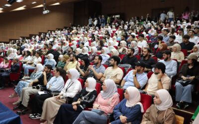 حين تلتقي المعرفة بالخبرة.. طلبة كلية العمارة والتصميم الداخلي يستكشفون آفاق المستقبل المهني